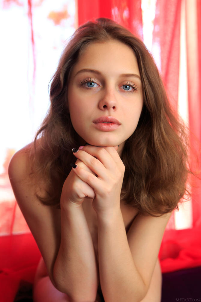 Фото голая артистка