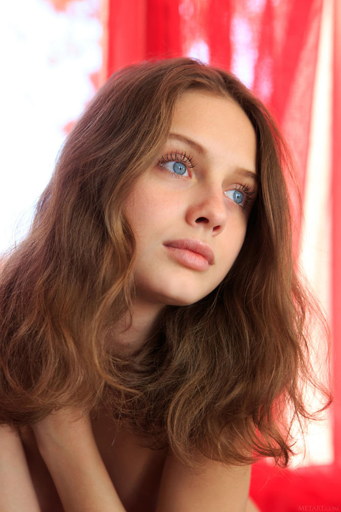 Фото голая артистка