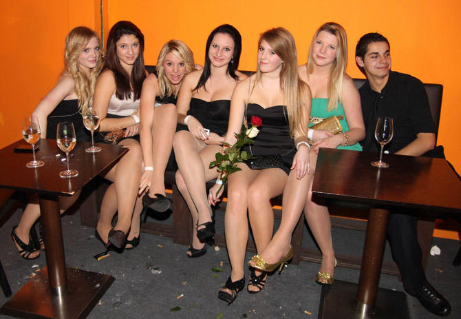 Любительские фото девушек домашние 147 штук