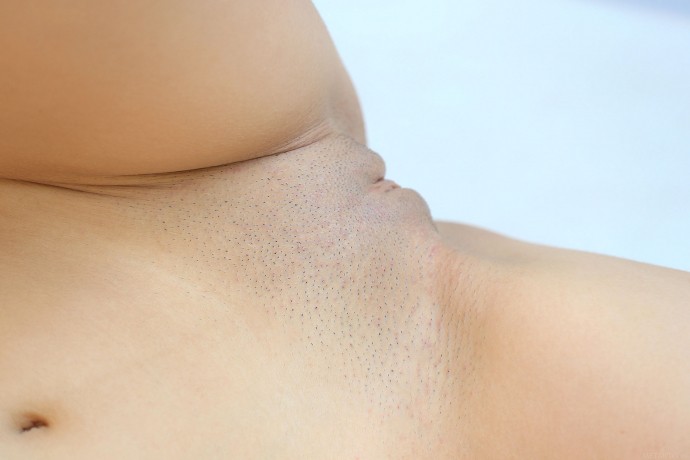 На фото голые сиси классной тёлки.