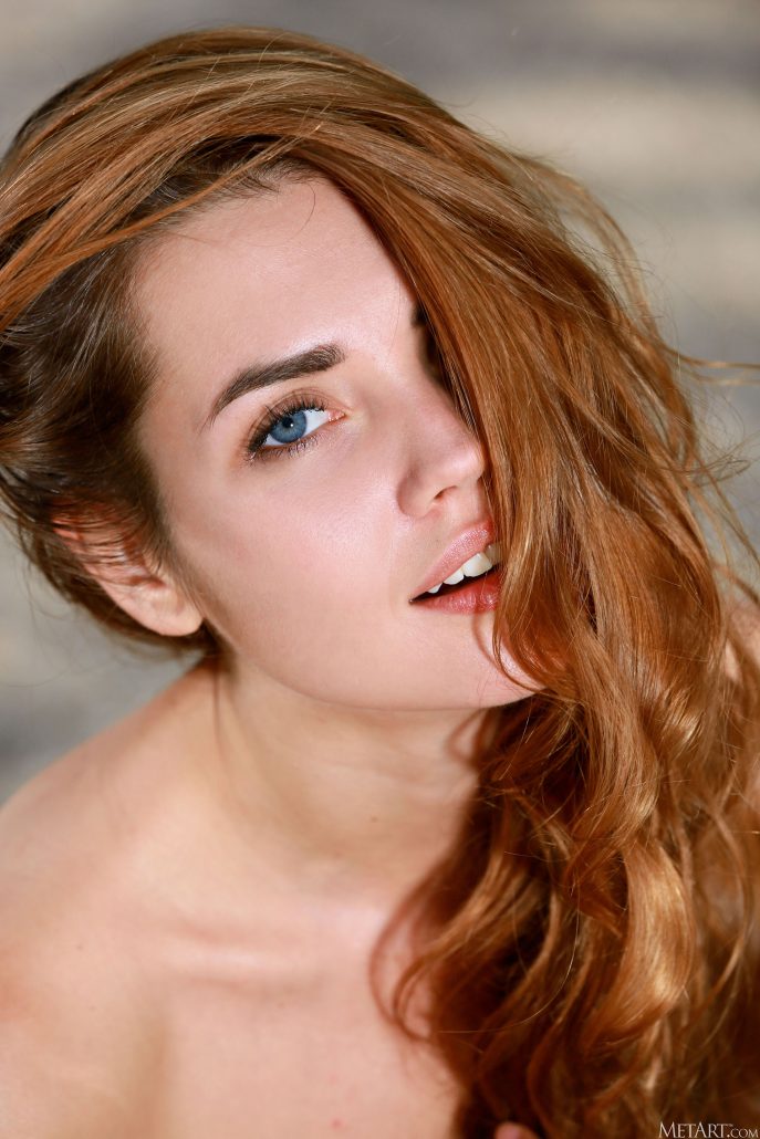 Эротические фотографии соседки по комнате