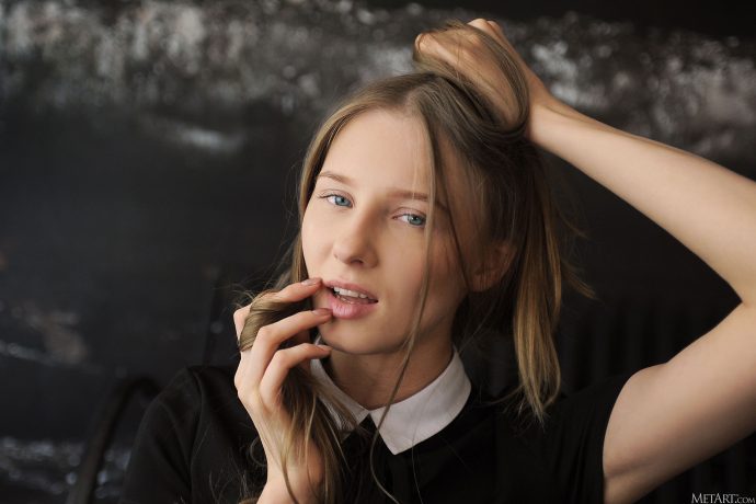 Голая Муза вдохновения для творчества