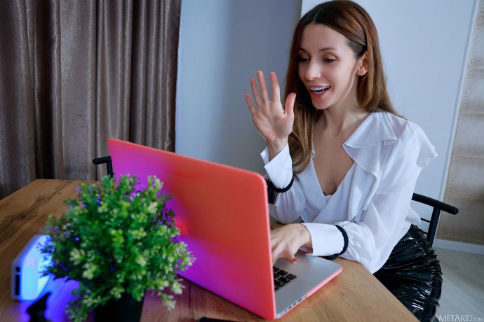 Голая развратница Джулия в свои 31