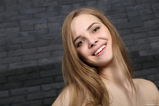 Смотреть голые сиськи