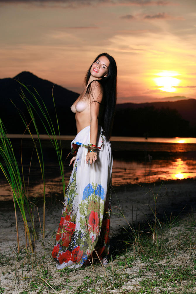 HD фото голой девушки