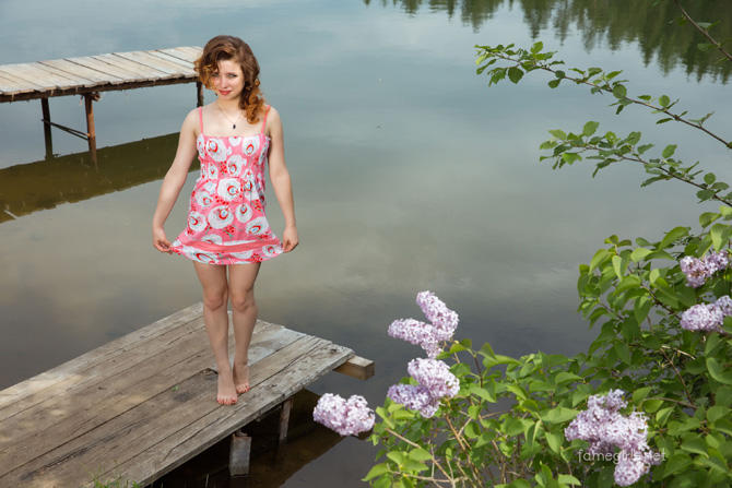 Голая на речке