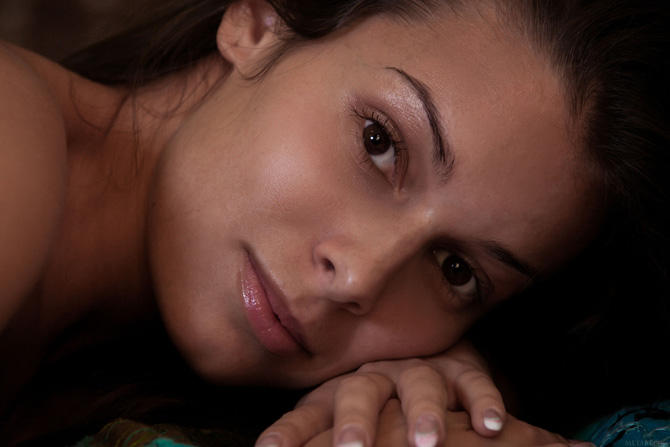 Голые бёдра