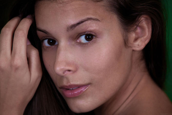 Голые бёдра