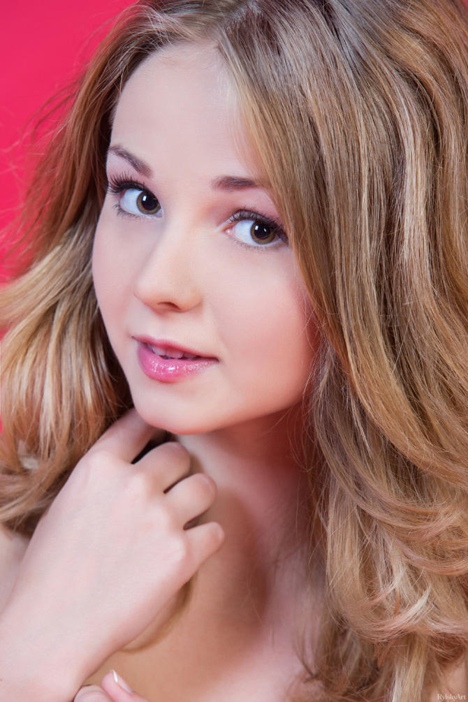 Фото пизды девственницы