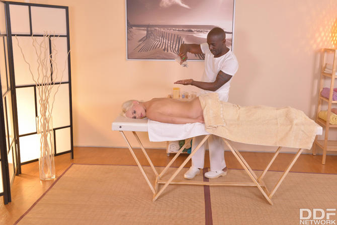 Секс фото массаж