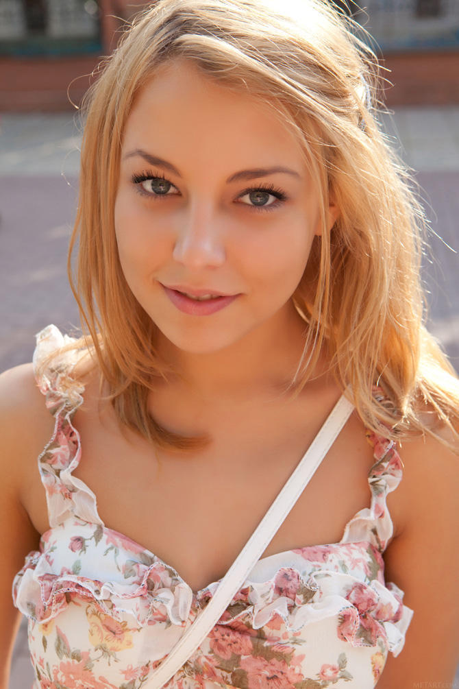 Супер голая красотка из столицы России