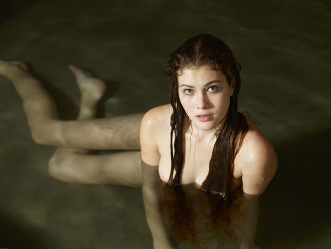 фото мокрая девушка
