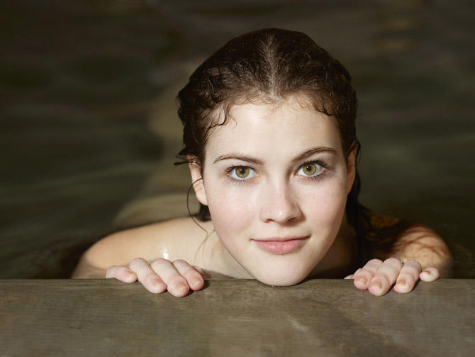 фото мокрая девушка