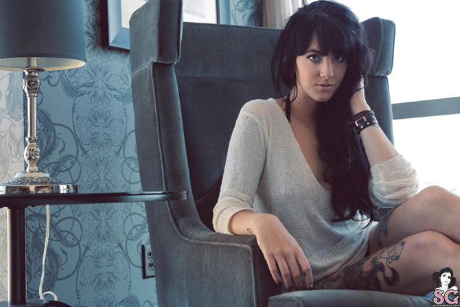 фото девушка с тату