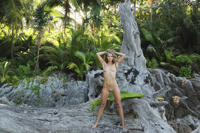 фото ню пляж