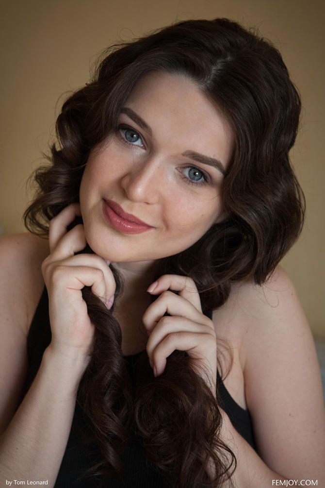 фото раздетая женщина