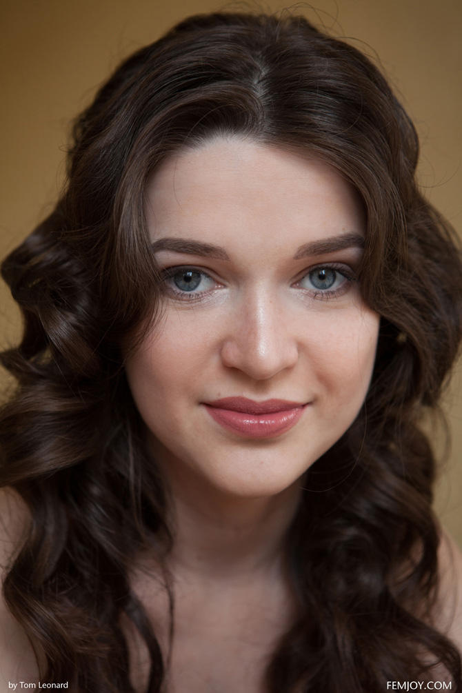 фото раздетая женщина