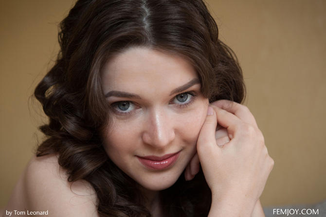 фото раздетая женщина